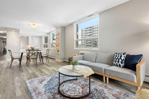 105-220 26 Avenue Sw, Calgary, AB - Indoor Photo Showing Living Room
