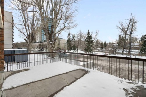 105-220 26 Avenue Sw, Calgary, AB - Outdoor