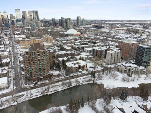 105-220 26 Avenue Sw, Calgary, AB - Outdoor With View