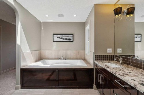 152 Evansborough Way Nw, Calgary, AB - Indoor Photo Showing Bathroom