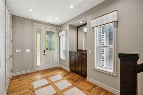 152 Evansborough Way Nw, Calgary, AB - Indoor Photo Showing Other Room