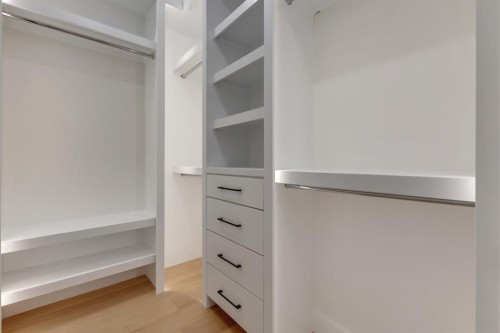 2518 20 Street Sw, Calgary, AB - Indoor