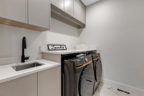 2518 20 Street Sw, Calgary, AB - Indoor Photo Showing Laundry Room