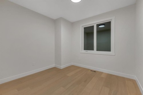 2518 20 Street Sw, Calgary, AB - Indoor Photo Showing Other Room