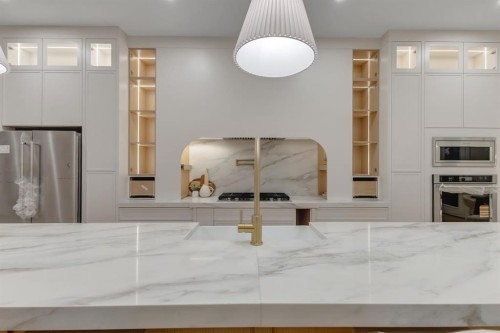 2518 20 Street Sw, Calgary, AB - Indoor