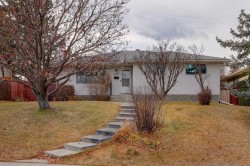 7727 Hunterburn Hill NW Calgary, AB T2K 4S6