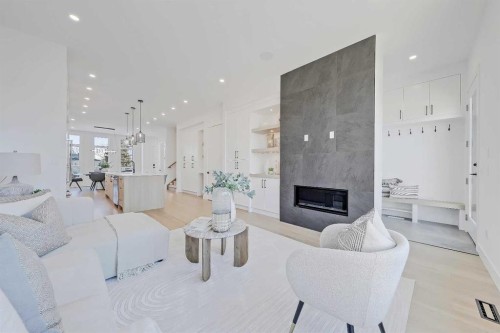 4605 80 Street Nw, Calgary, AB - Indoor Photo Showing Living Room With Fireplace