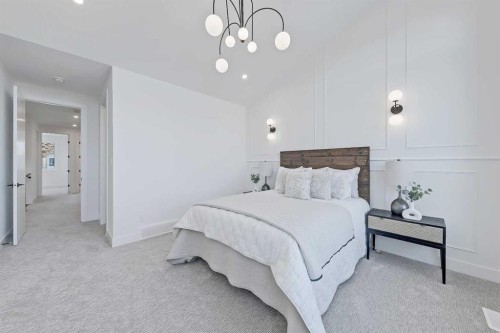 4605 80 Street Nw, Calgary, AB - Indoor Photo Showing Bedroom