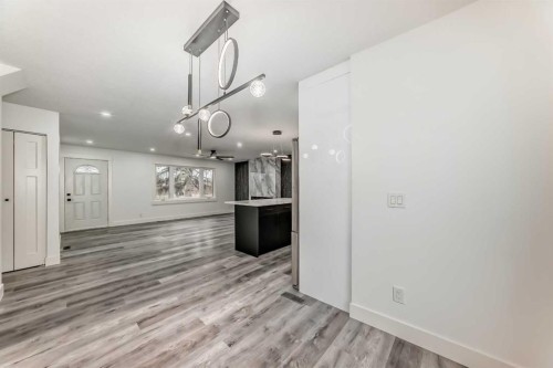 432 Ogden Drive, Calgary, AB - Indoor Photo Showing Other Room