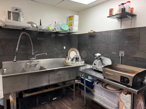 215 6 Avenue Se, Calgary, AB 