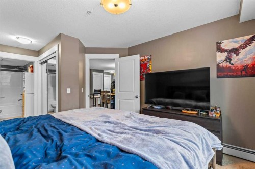 3204-11 Mahogany Row Se, Calgary, AB - Indoor Photo Showing Bedroom