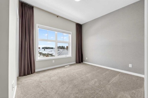 589 Mahogany Road Se, Calgary, AB - Indoor Photo Showing Other Room