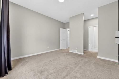 589 Mahogany Road Se, Calgary, AB - Indoor Photo Showing Other Room
