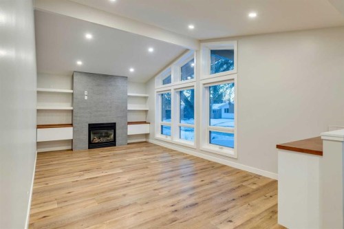 3416 Lane Crescent Sw, Calgary, AB - Indoor With Fireplace