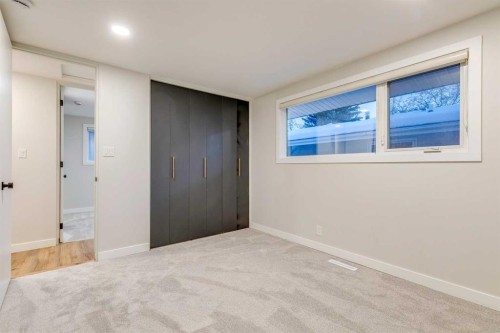3416 Lane Crescent Sw, Calgary, AB - Indoor Photo Showing Other Room