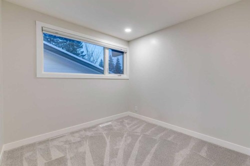 3416 Lane Crescent Sw, Calgary, AB - Indoor Photo Showing Other Room