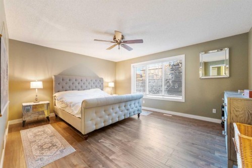 4 Crestridge Way Sw, Calgary, AB - Indoor Photo Showing Bedroom
