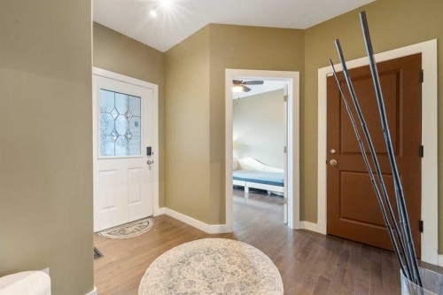 4 Crestridge Way Sw, Calgary, AB - Indoor Photo Showing Other Room