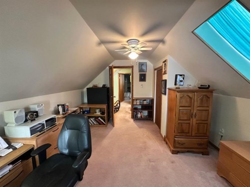 334 3 Avenue Ne, Calgary, AB - Indoor