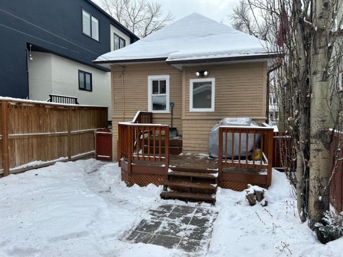 334 3 Avenue Ne, Calgary, AB - Outdoor With Exterior