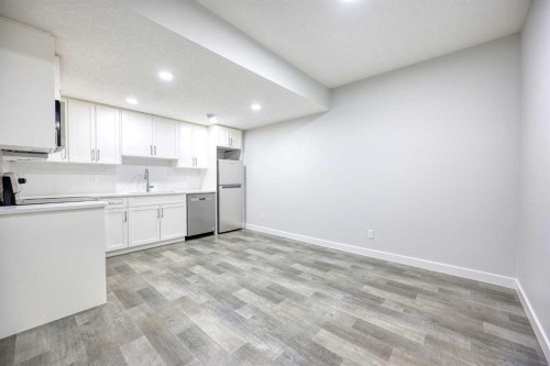 38 Setonstone Green Se, Calgary, AB - Indoor Photo Showing Kitchen