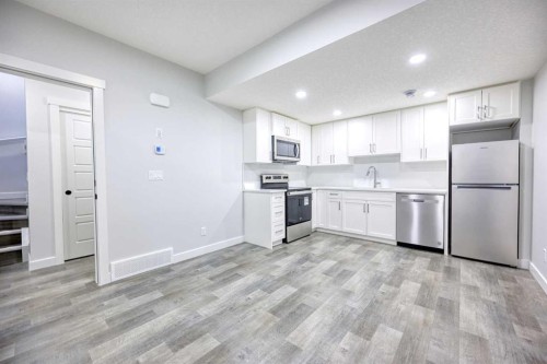 38 Setonstone Green Se, Calgary, AB - Indoor Photo Showing Kitchen With Stainless Steel Kitchen