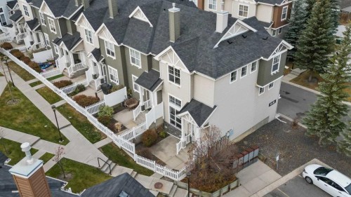 64 Elgin Gardens Se, Calgary, AB - Outdoor
