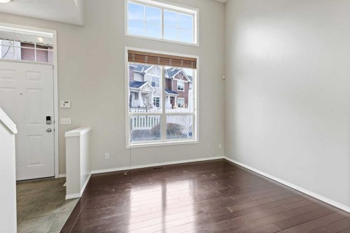 64 Elgin Gardens Se, Calgary, AB - Indoor Photo Showing Other Room