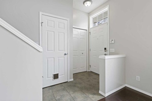 64 Elgin Gardens Se, Calgary, AB - Indoor Photo Showing Other Room