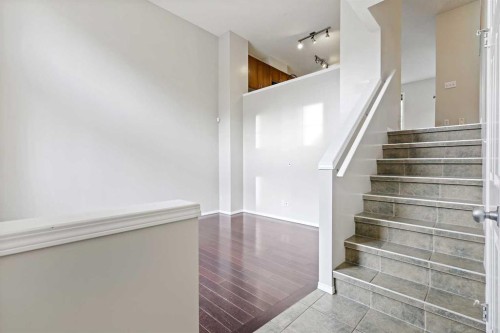 64 Elgin Gardens Se, Calgary, AB - Indoor Photo Showing Other Room
