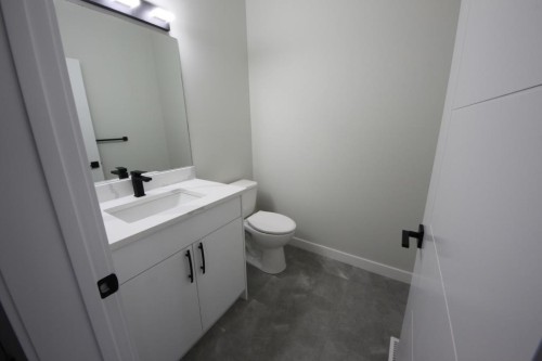 35 Viceroy Crescent, Olds, AB - Indoor Photo Showing Bathroom