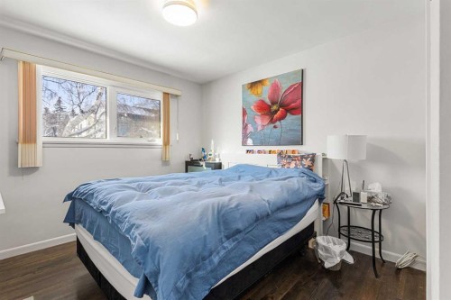 2812 24 Street Nw, Calgary, AB - Indoor Photo Showing Bedroom