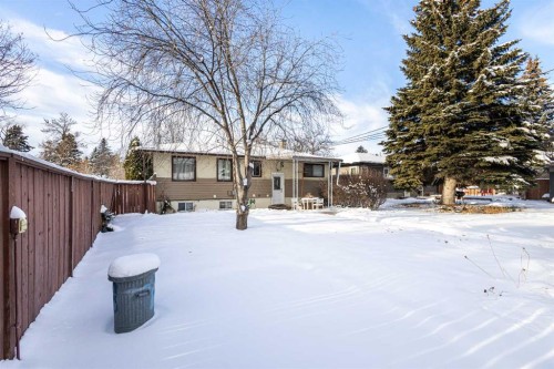 2812 24 Street Nw, Calgary, AB - Outdoor