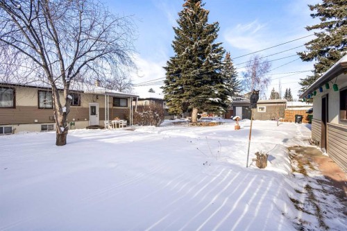 2812 24 Street Nw, Calgary, AB - Outdoor