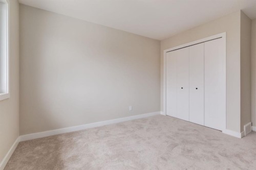 227 Sora Terrace Se, Calgary, AB - Indoor Photo Showing Other Room