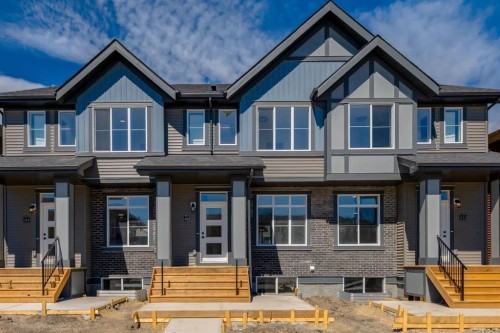 291 Sora Boulevard Se, Calgary, AB - Outdoor With Facade