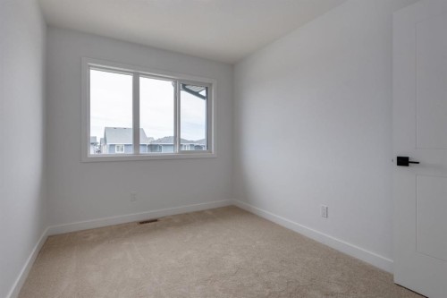 291 Sora Boulevard Se, Calgary, AB - Indoor Photo Showing Other Room