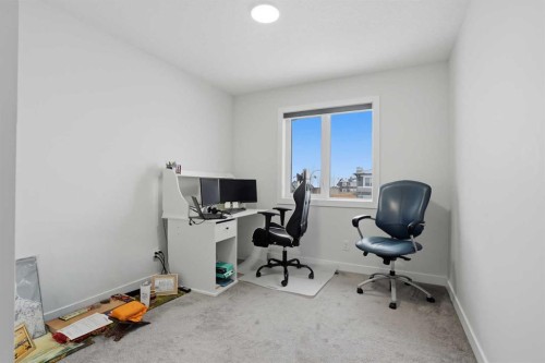 496 Reynolds Avenue Sw, Airdrie, AB - Indoor Photo Showing Office