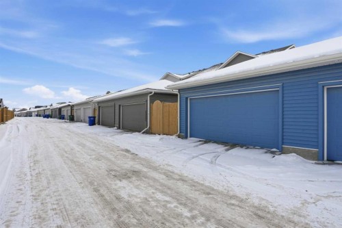 496 Reynolds Avenue Sw, Airdrie, AB - Outdoor With Exterior