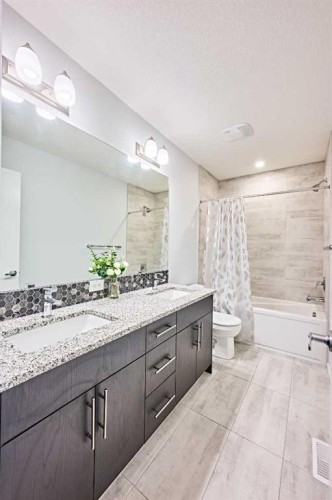 155 Carringham Road Nw, Calgary, AB - Indoor Photo Showing Bathroom