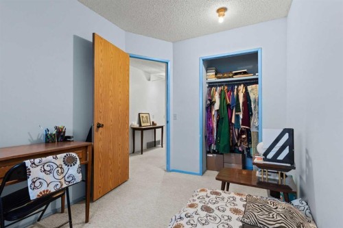 6 Castleglen Road Ne, Calgary, AB - Indoor