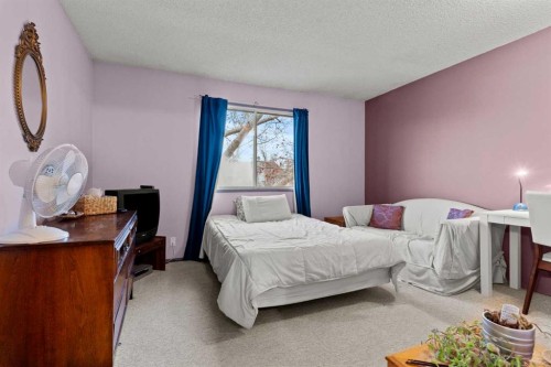 6 Castleglen Road Ne, Calgary, AB - Indoor Photo Showing Bedroom