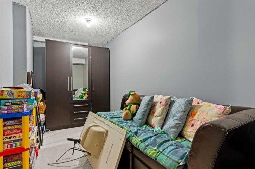 6 Castleglen Road Ne, Calgary, AB - Indoor