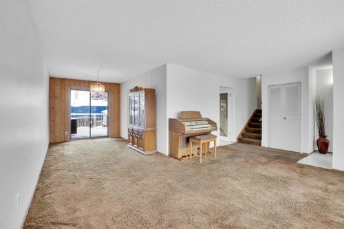 107 Silver Brook Drive Nw, Calgary, AB - Indoor Photo Showing Other Room