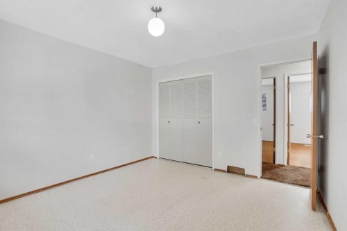 107 Silver Brook Drive Nw, Calgary, AB - Indoor Photo Showing Other Room