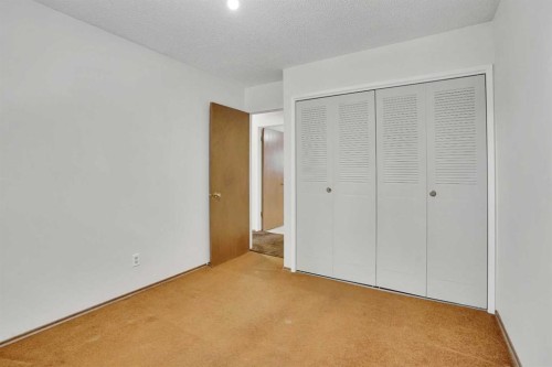 107 Silver Brook Drive Nw, Calgary, AB - Indoor Photo Showing Other Room