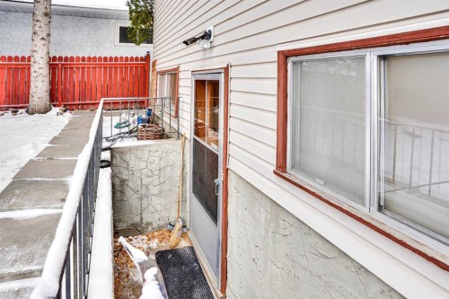 107 Silver Brook Drive Nw, Calgary, AB - Outdoor With Exterior