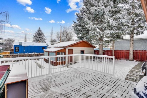 107 Silver Brook Drive Nw, Calgary, AB - Outdoor With Deck Patio Veranda