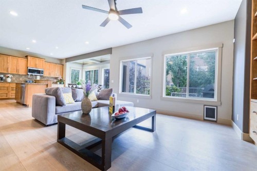 52 Elmont Green Sw, Calgary, AB - Indoor Photo Showing Living Room