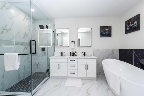 152 Southampton Drive Sw, Calgary, AB - Indoor Photo Showing Bathroom